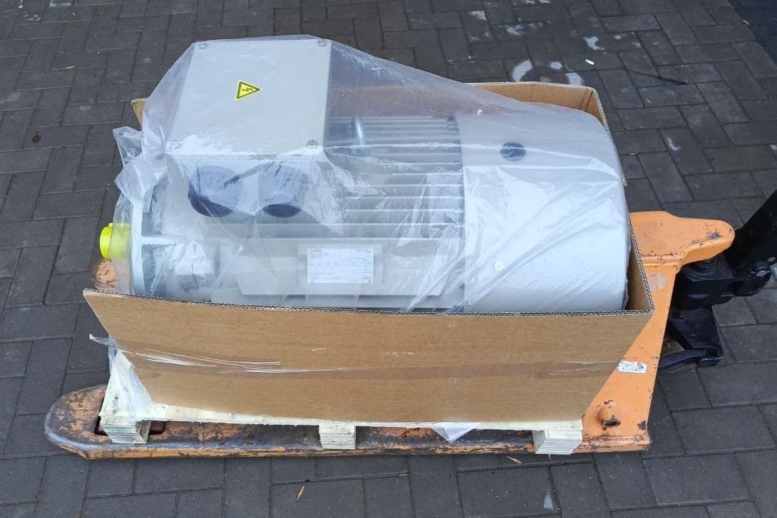 Трехфазный асинхронный двигатель